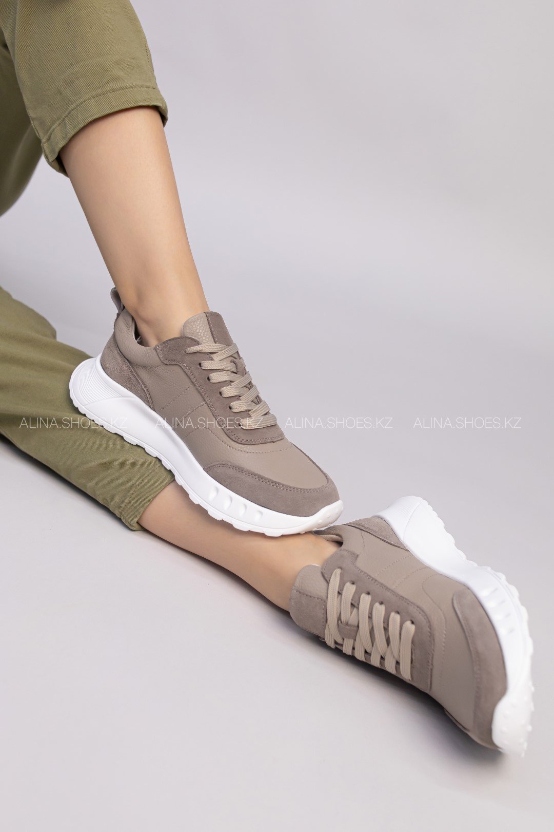 Кроссовки alinashoes коричневый купить,NaN