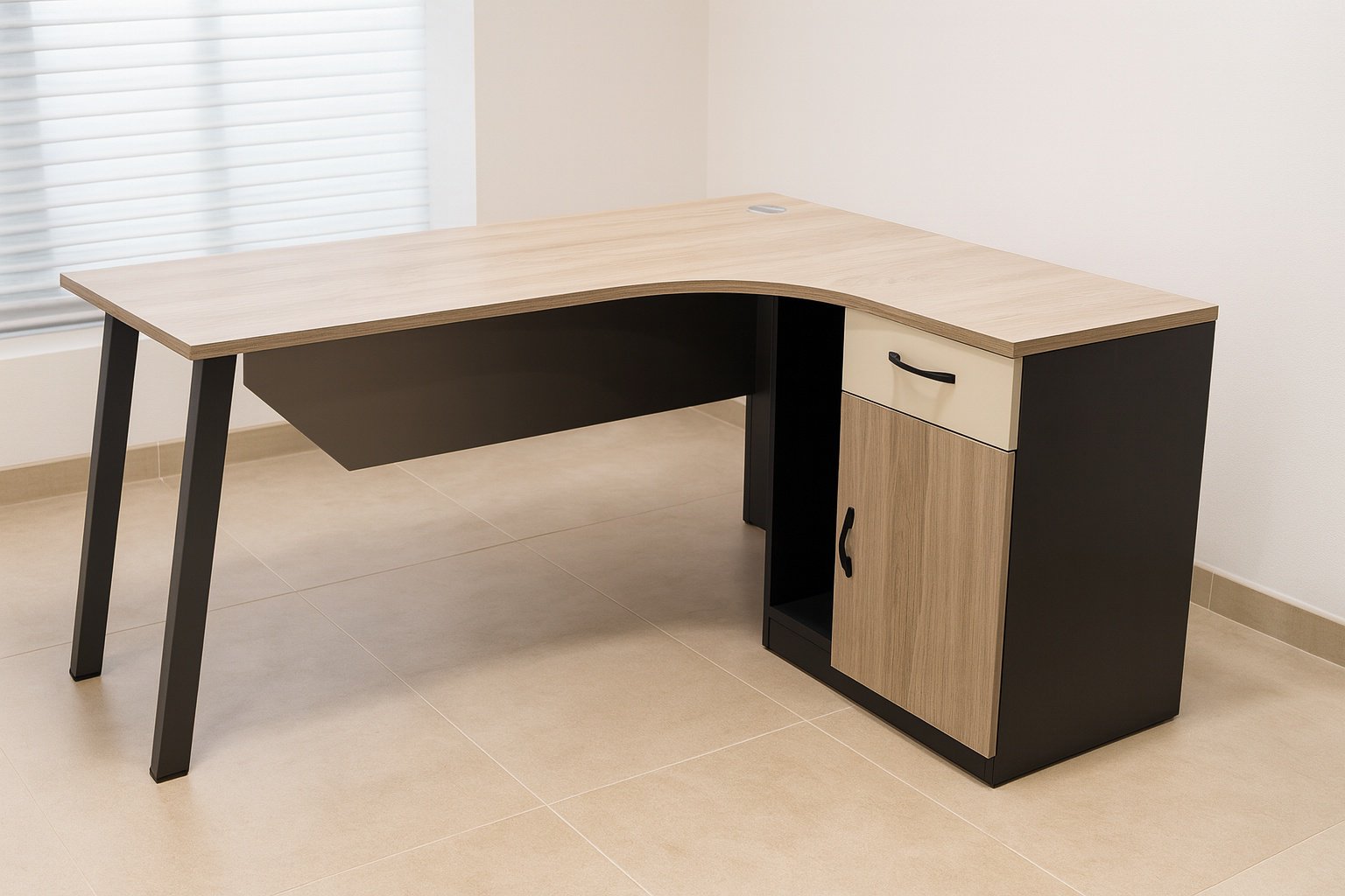 Стол компьютерный ZETA PG, 140х120x75 см, черный, коричневый купить,NaN