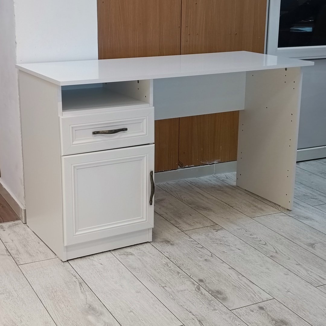 Стол компьютерный Topaz Косичка 128, 126х54x76 см, белый купить,NaN