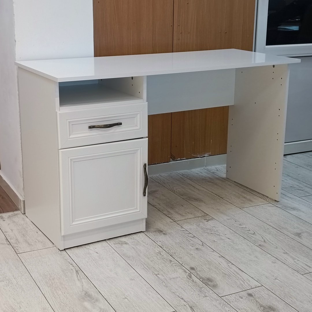 Стол компьютерный Topaz Косичка 128, 126х54x76 см, белый купить,NaN