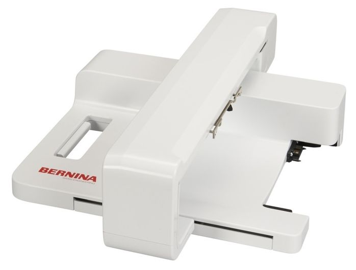 Компьютерная швейно-вышивальная машина Bernina 590 белая - ForteMarket Компьютерная швейно-вышивальная машина Bernina 590 белая купить,0
