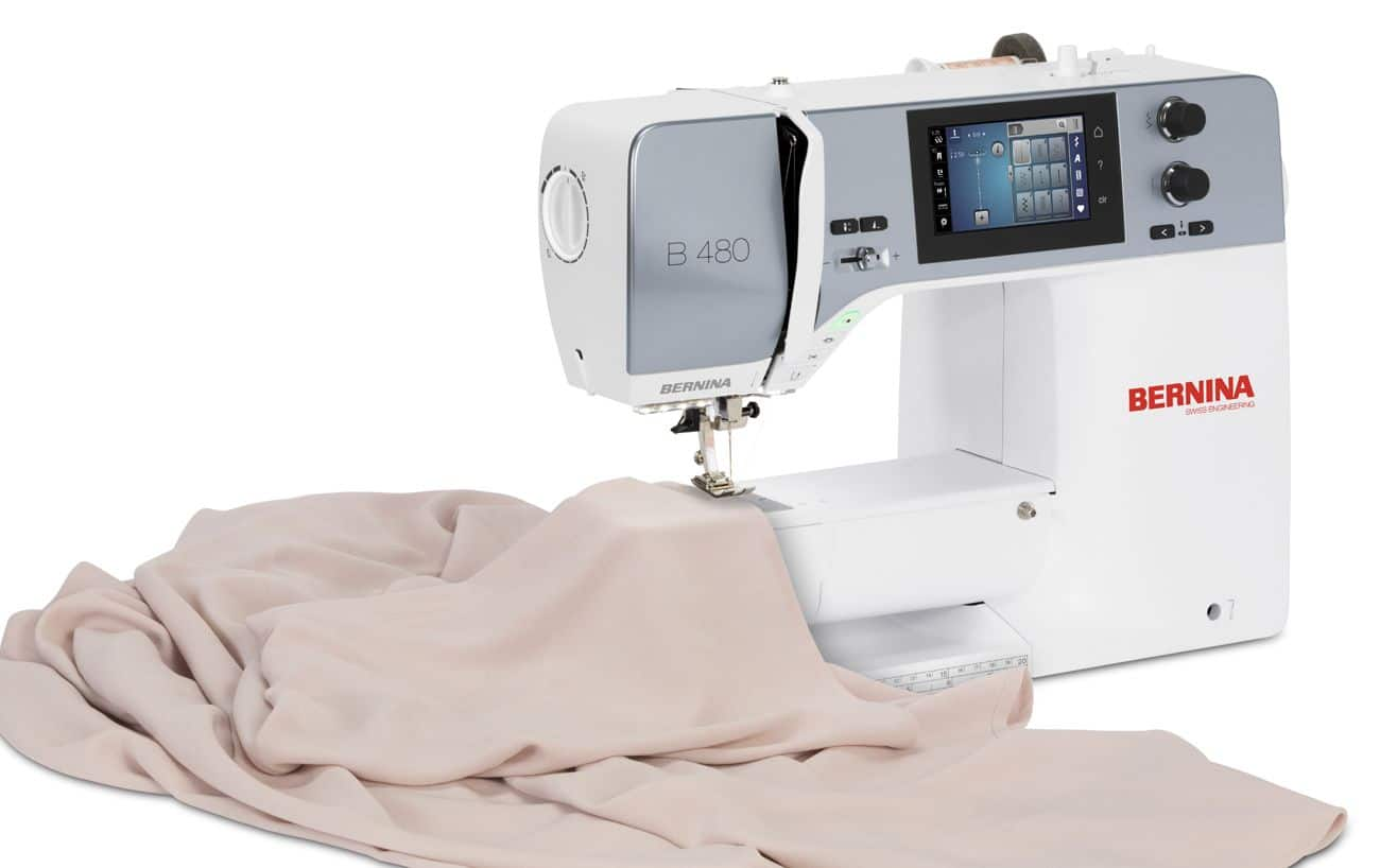 Швейная машина Bernina 480 белая - ForteMarket Швейная машина Bernina 480 белая купить,0