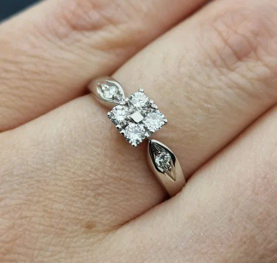 Комплект Deimantas 107406448 0,37ct 0,69ct. купить,NaN