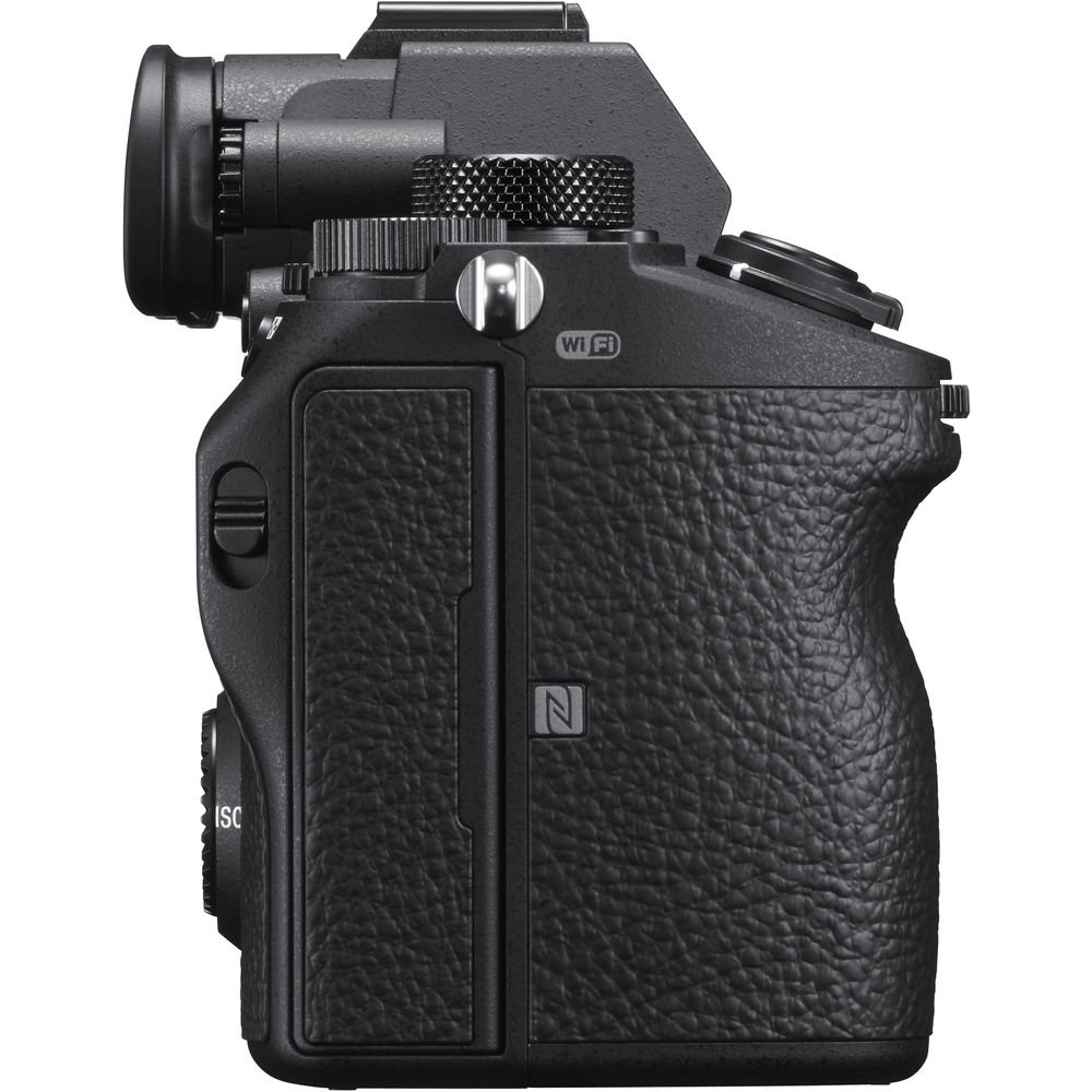 Фотоаппарат Sony Alpha а7 III Body ILCE-7M3 ILCE7M3B.CEC черный купить,NaN