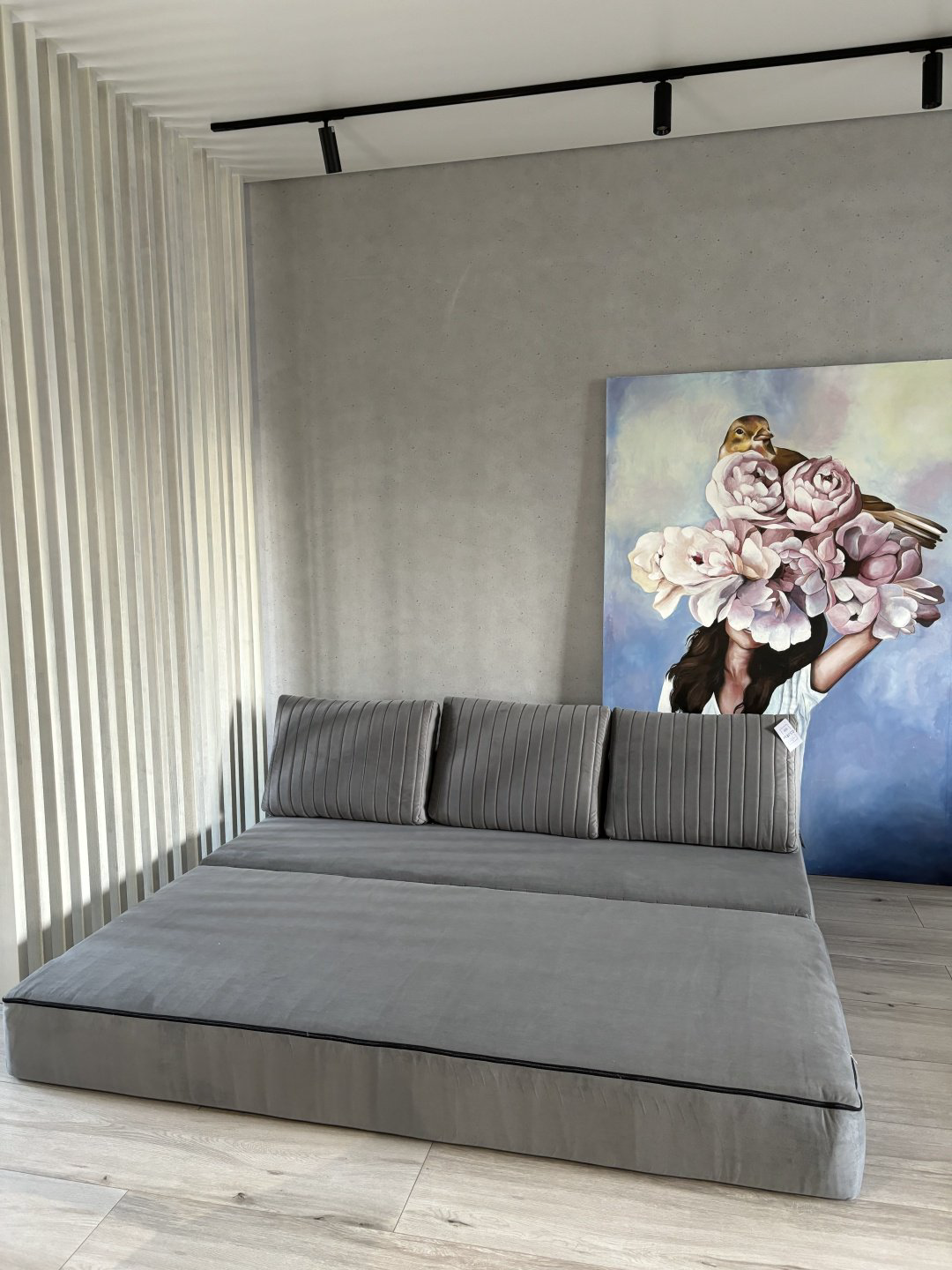 Бескаркасный диван PRESTIGE MEBEL Foam, 200х90 см, обивка велюр, серый купить,NaN