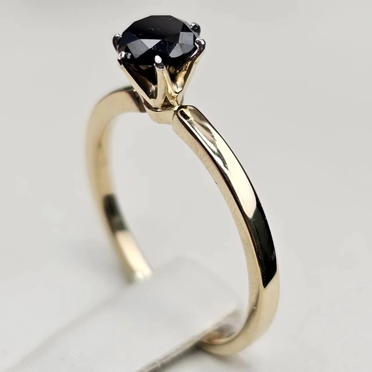Кольцо Deimantas 115290798 17р 0,776ct. купить,NaN
