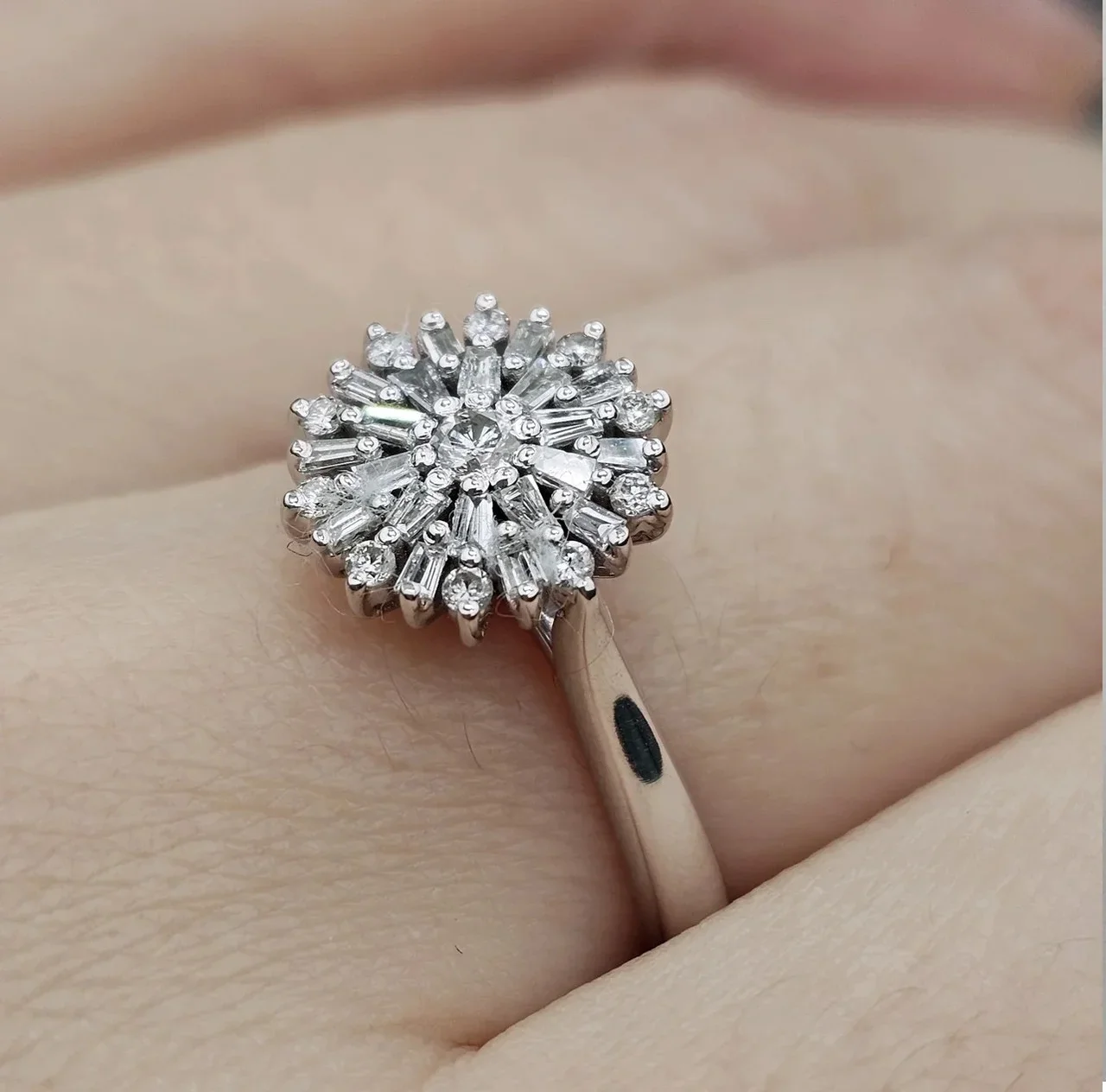 Комплект Deimantas 115238662 18р 0,15ct 0,21ct 0,34ct 0,34ct. купить,NaN