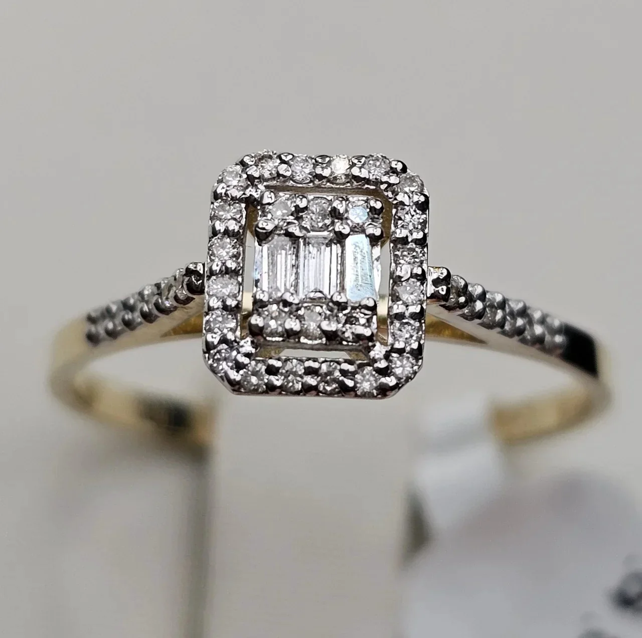 Комплект Deimantas 115239036 18р 0,14ct 0,04ct 0,27ct. купить,NaN