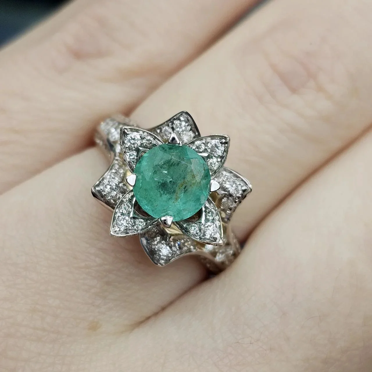 Кольцо Deimantas 115290748 18р 1,10ct 1,21ct. купить,NaN