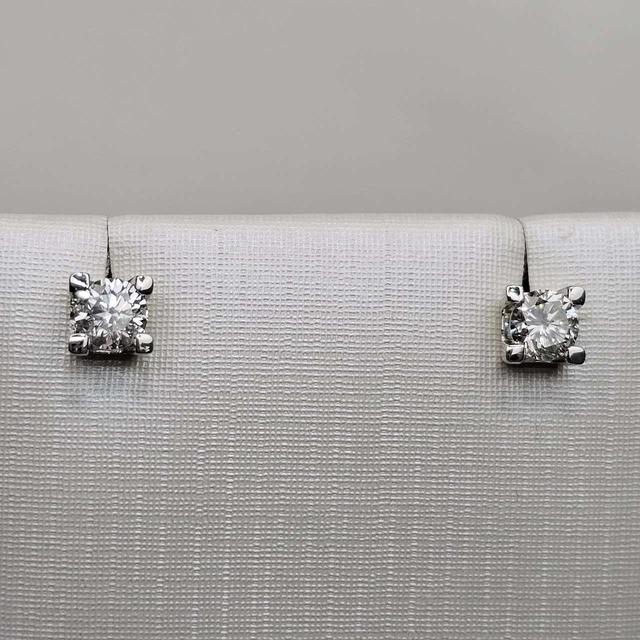 Серьги Deimantas 115290877 0,54ct. купить,NaN