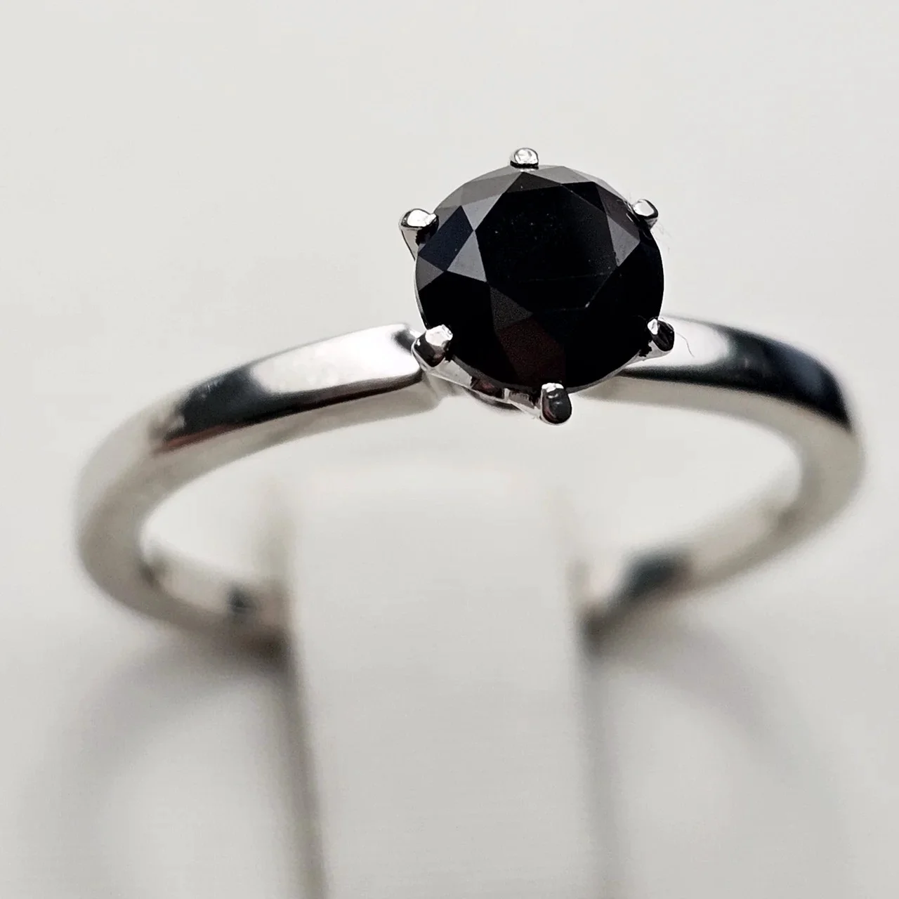 Кольцо Deimantas 115290831 16р 0,726ct. купить,NaN
