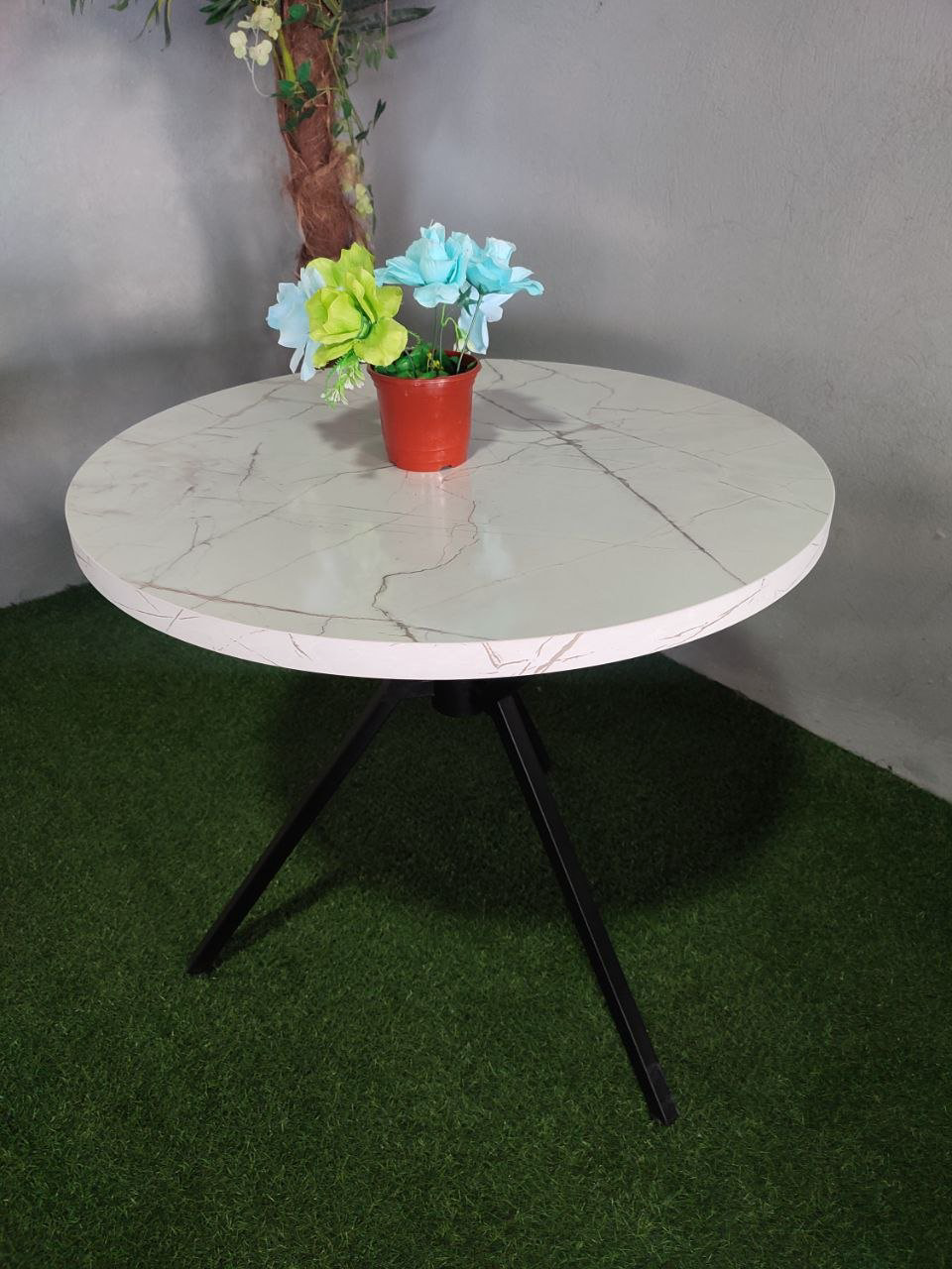 Обеденный стол Samruk Mebel КАДИ, 80х80x76 см, ЛДСП, МДФ, белый купить,NaN