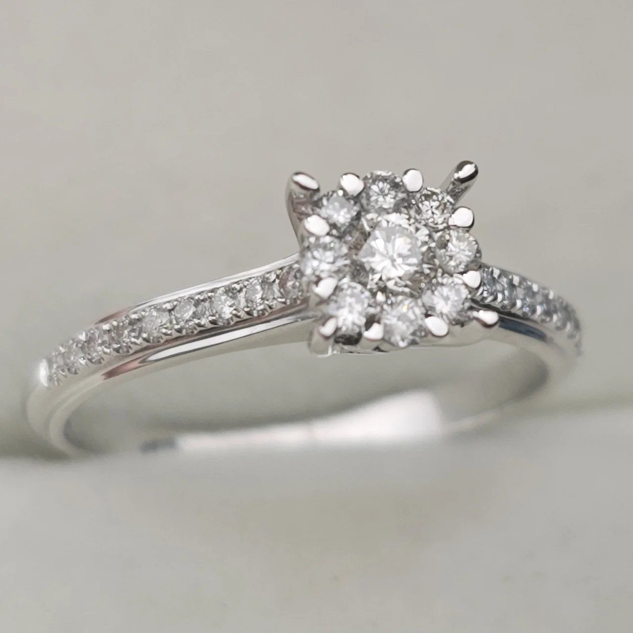 Кольцо Deimantas 106864350 16р 1,89гр 0,3ct. купить,NaN