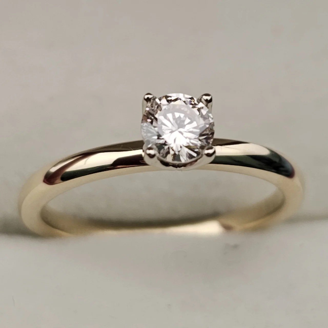 Кольцо Deimantas 106864529 16,5р 2,23гр 0,33ct. купить,NaN
