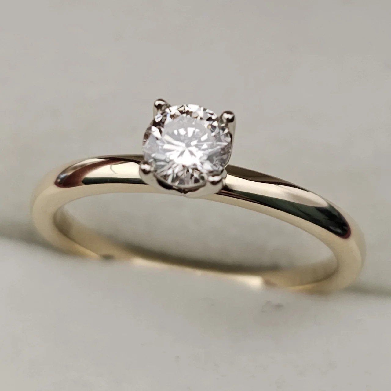 Кольцо Deimantas 106864529 16,5р 2,23гр 0,33ct. купить,NaN