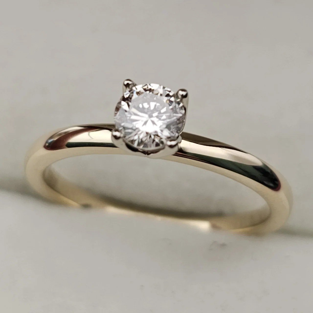 Кольцо Deimantas 106864529 16,5р 2,23гр 0,33ct. купить,NaN