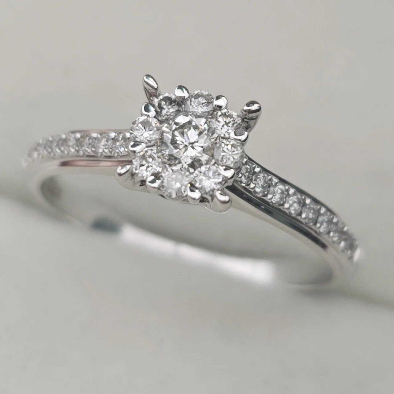 Кольцо Deimantas 106864380 16,5р 1,91гр 0,3ct. купить,NaN