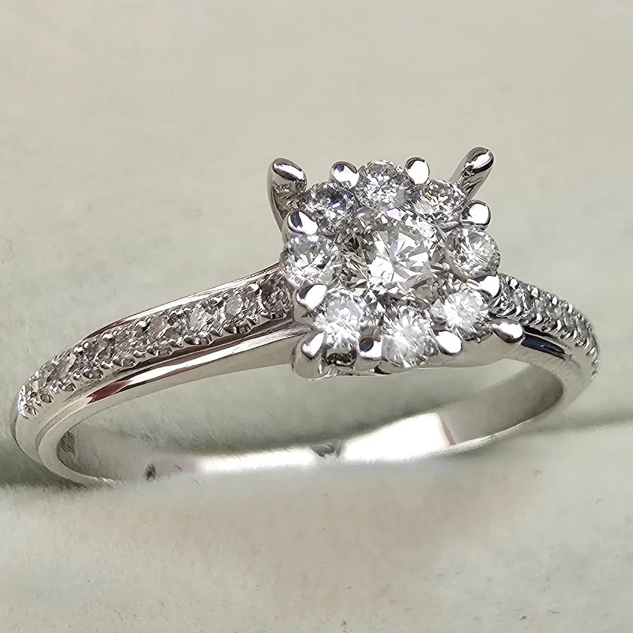 Кольцо Deimantas 106864380 16,5р 1,91гр 0,3ct. купить,NaN
