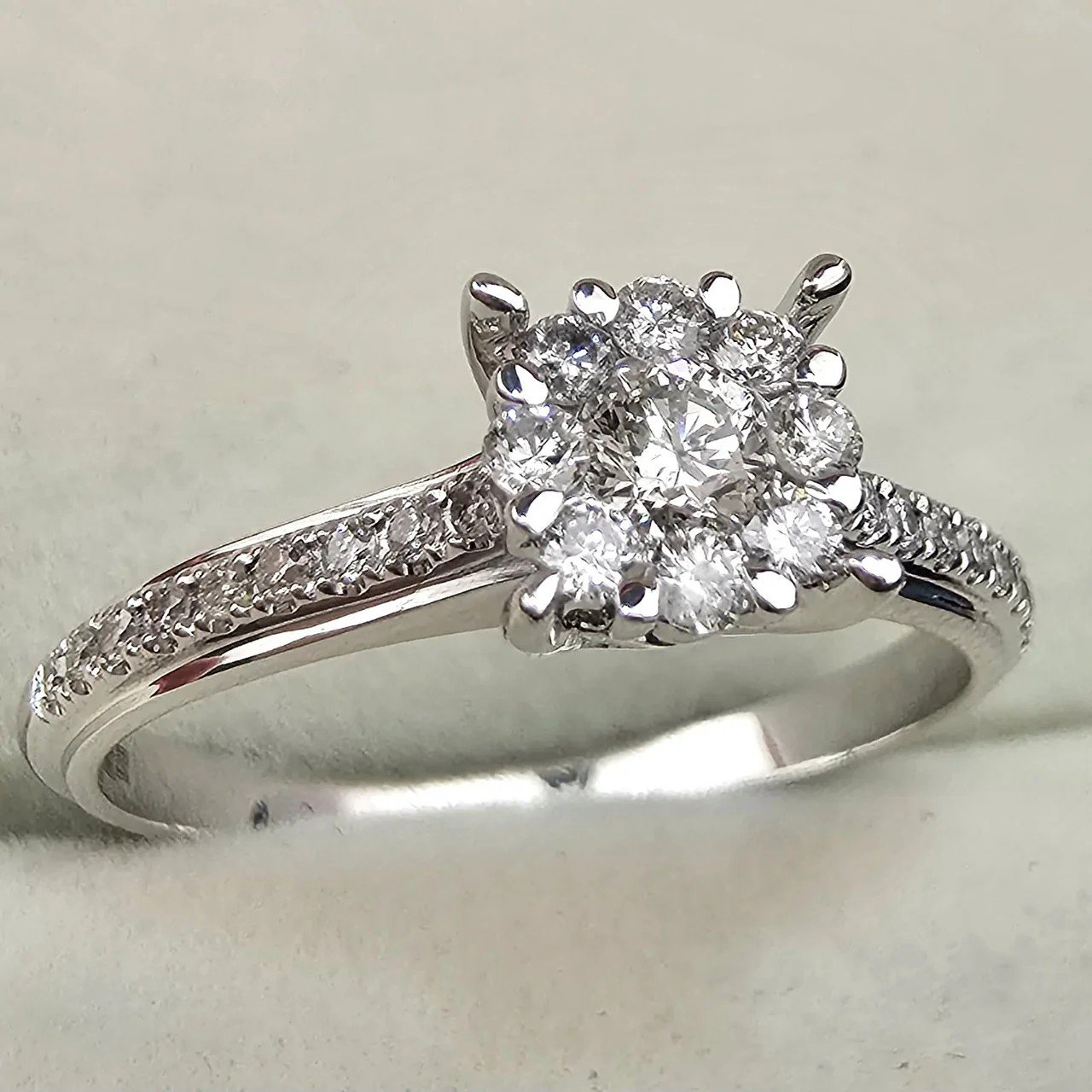 Кольцо Deimantas 106864380 16,5р 1,91гр 0,3ct. купить,NaN
