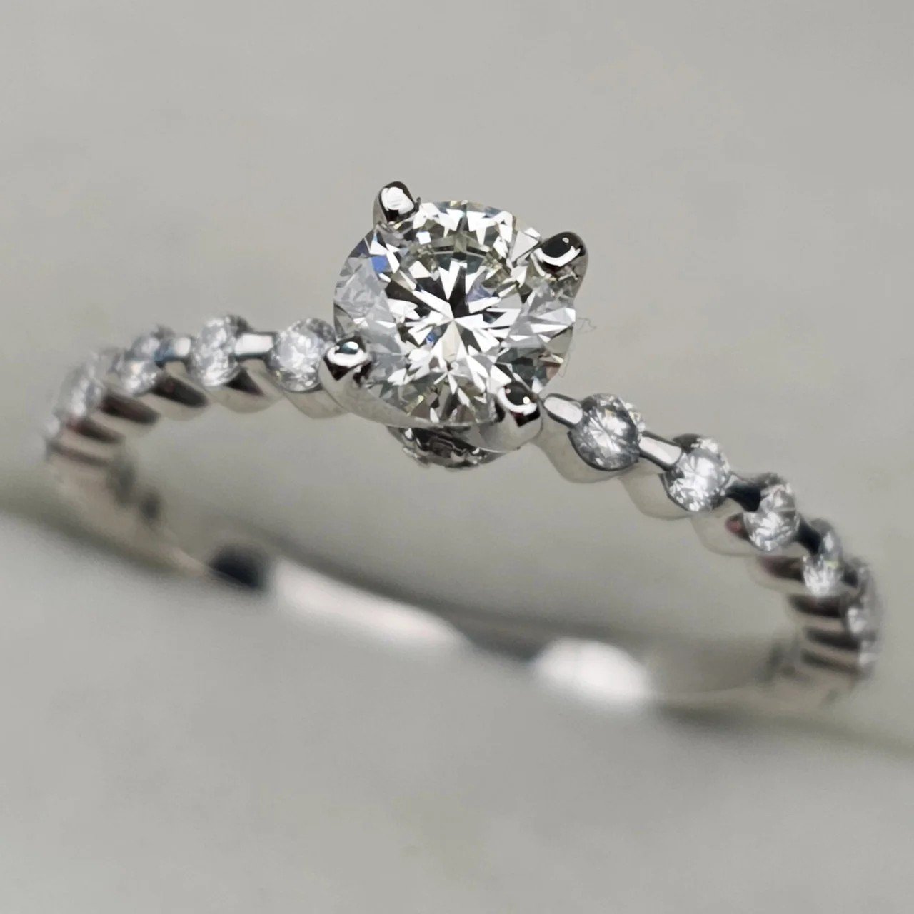 Кольцо Deimantas 107107958 17р 0,81гр 0,81ct. купить,NaN
