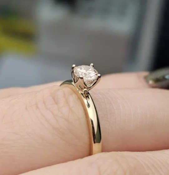 Комплект Deimantas 106963076 16,5р 0,33ct 0,31ct. купить,NaN