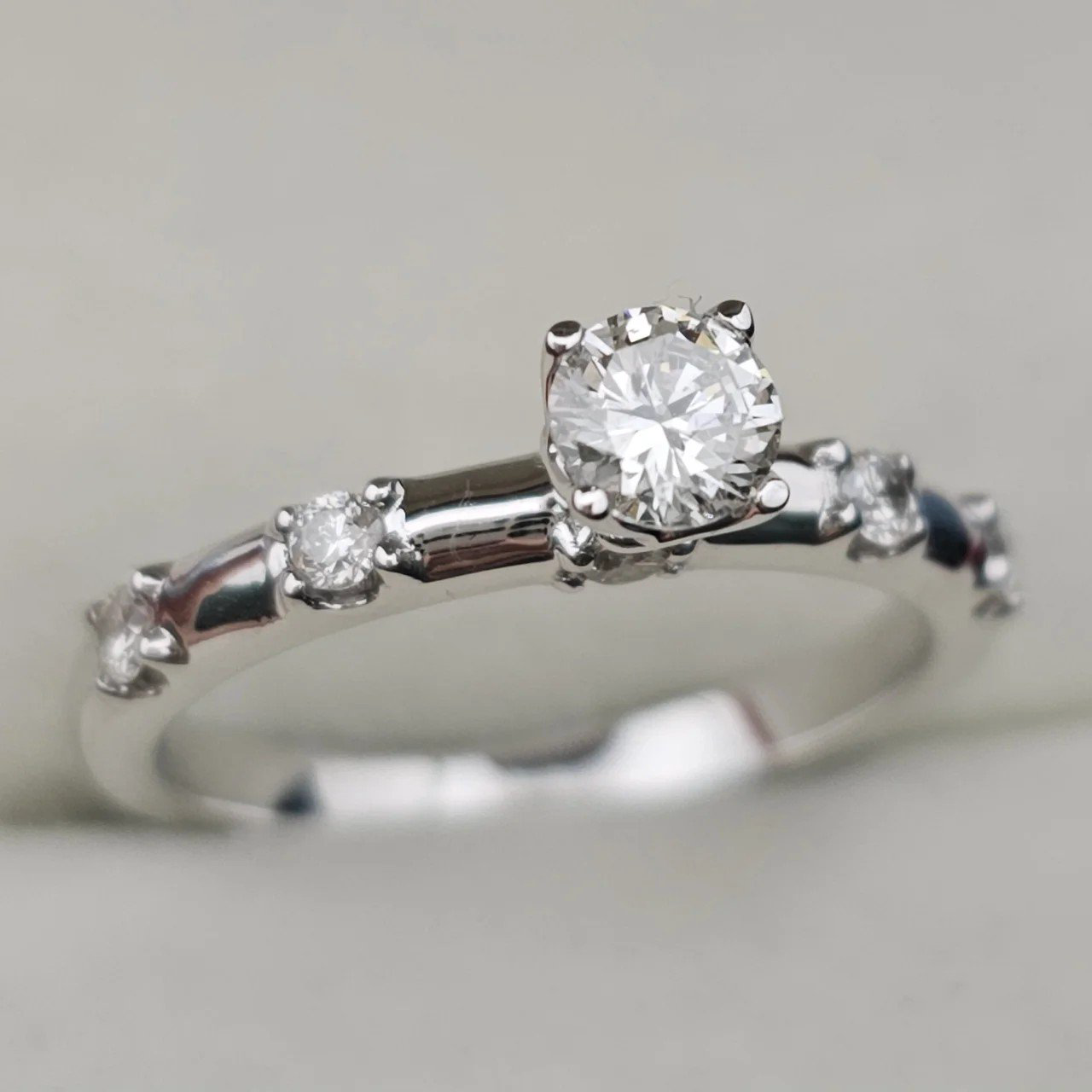 Кольцо Deimantas 106864369 16,5р 3,02гр 0,54ct. купить,NaN