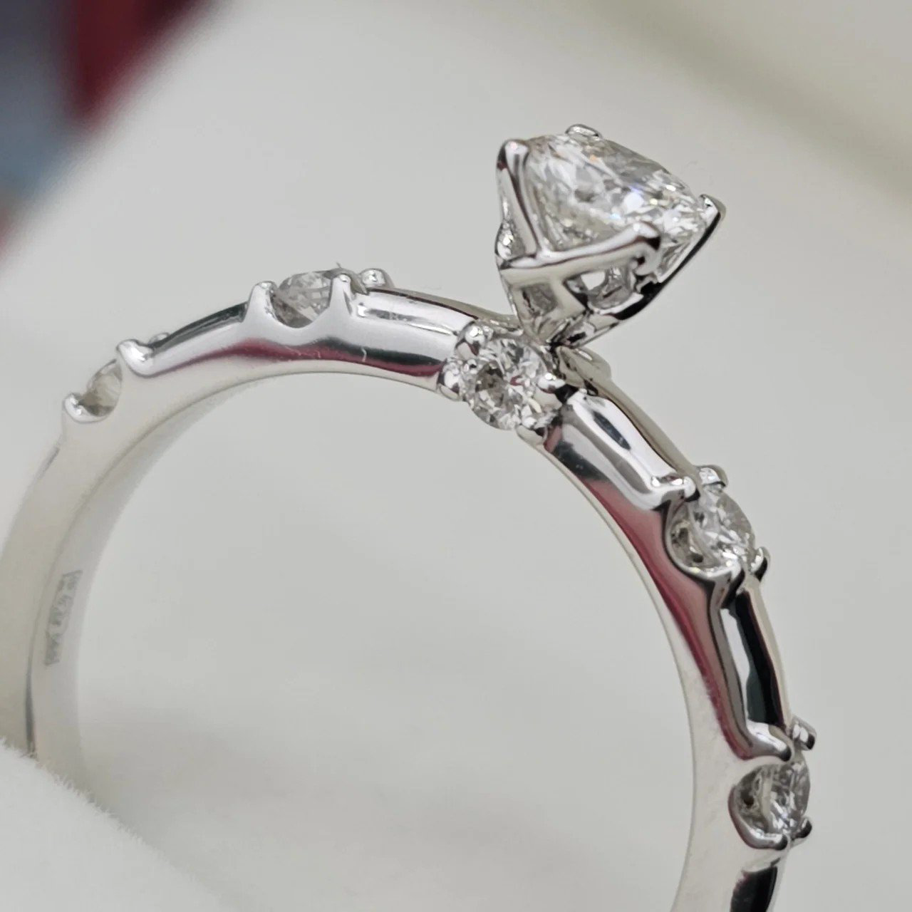 Кольцо Deimantas 106864369 16,5р 3,02гр 0,54ct. купить,NaN