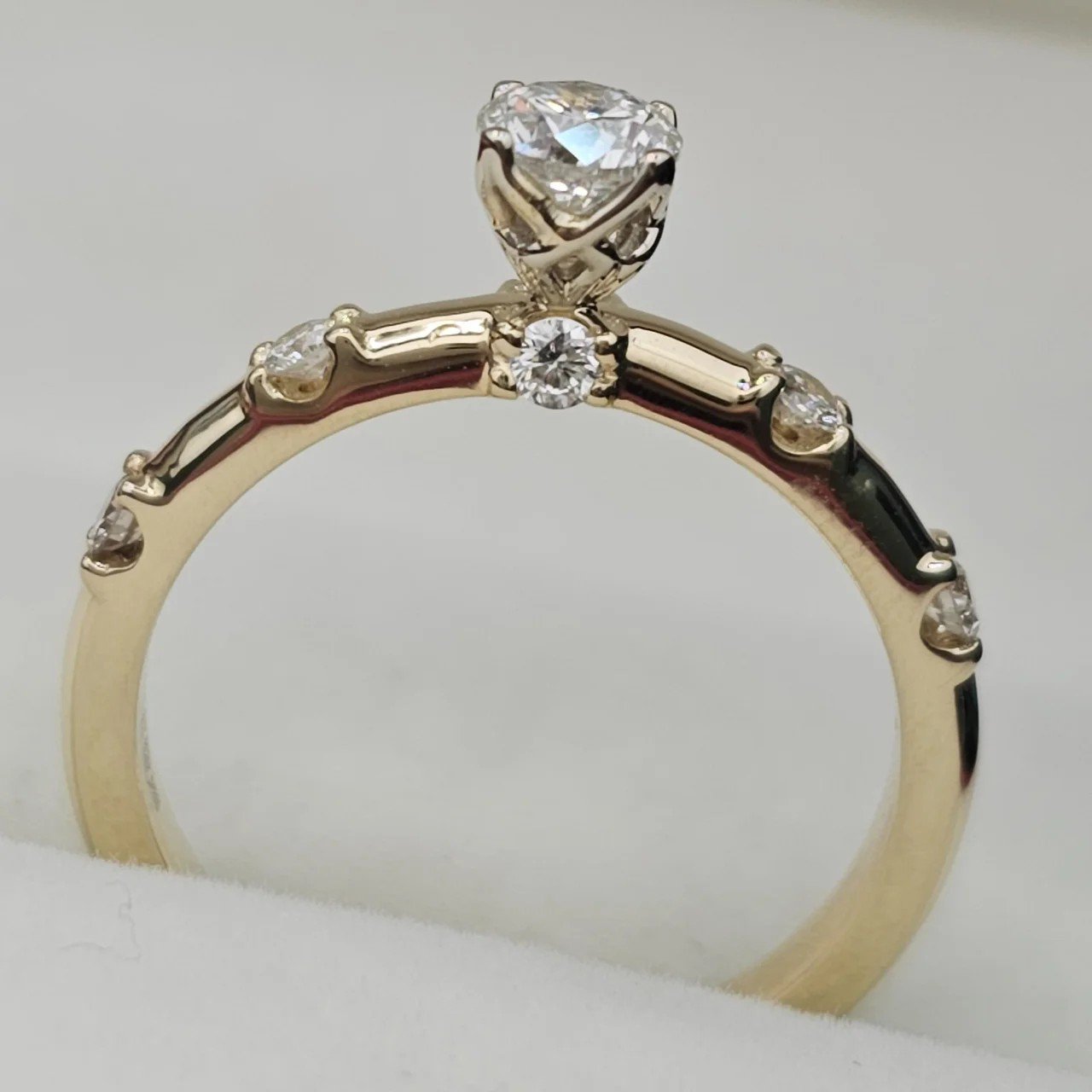 Кольцо Deimantas 106864464 16,5р 3,02гр 0,49ct. купить,NaN