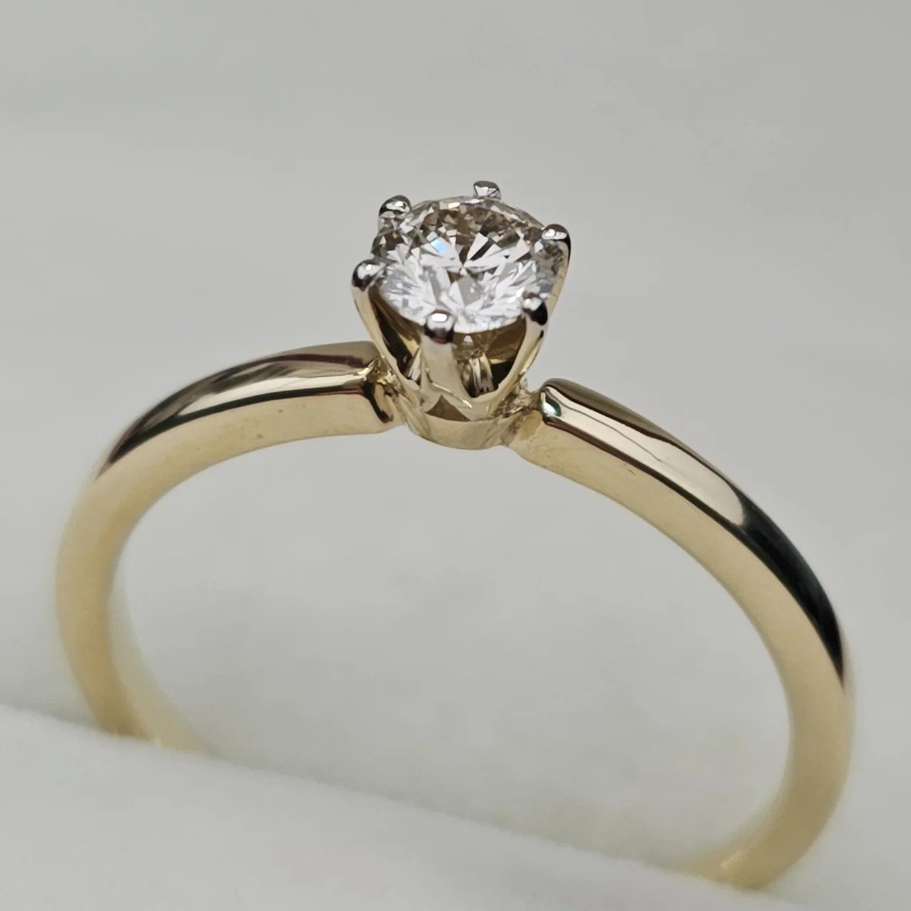Кольцо Deimantas 106931539 17р 2гр 0,308ct. купить,NaN