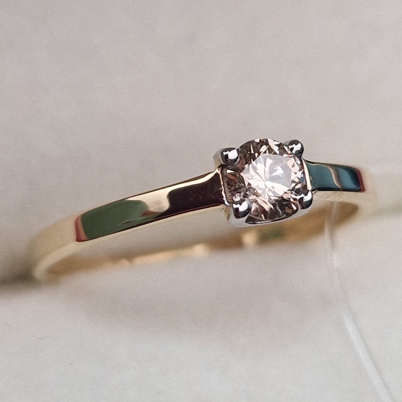 Кольцо Deimantas 100068035 16,5р 1,17гр 0,234ct. купить,NaN