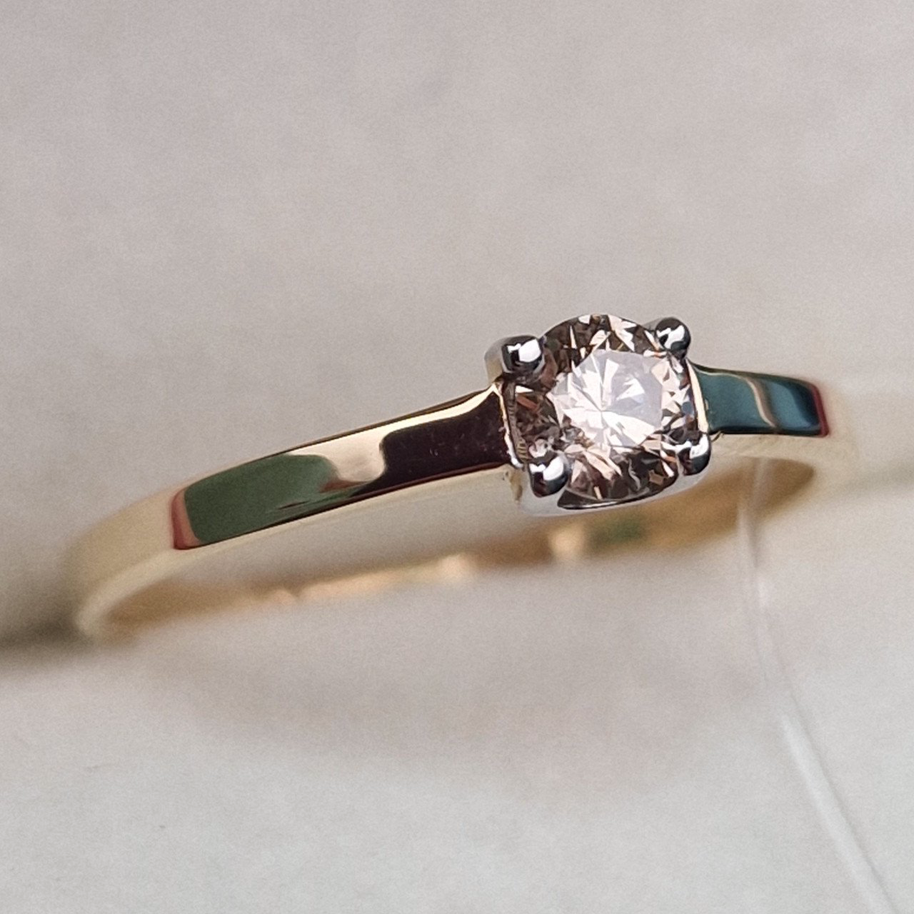 Кольцо Deimantas 100068035 16,5р 1,17гр 0,234ct. купить,NaN