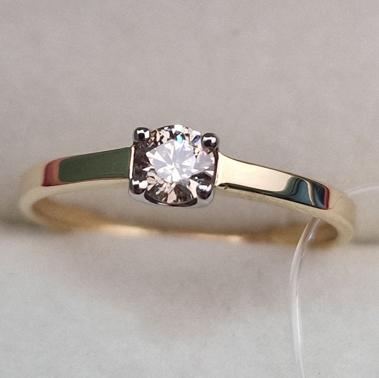 Кольцо Deimantas 100068035 16,5р 1,17гр 0,234ct. купить,NaN