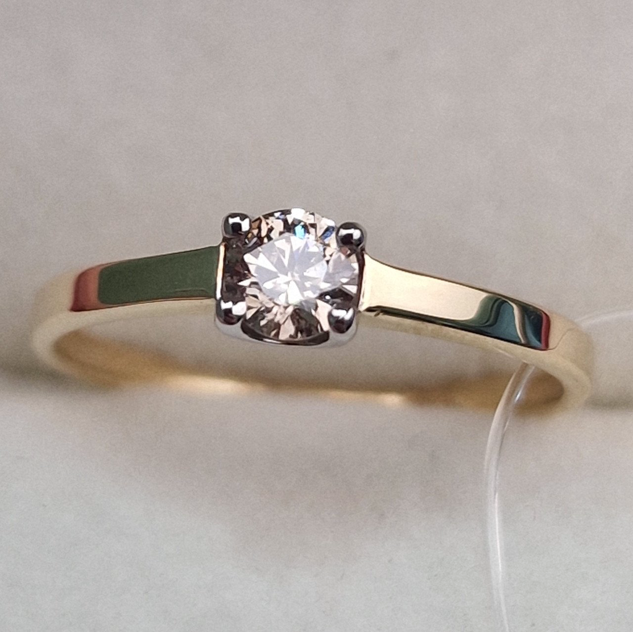 Кольцо Deimantas 100068035 16,5р 1,17гр 0,234ct. купить,NaN