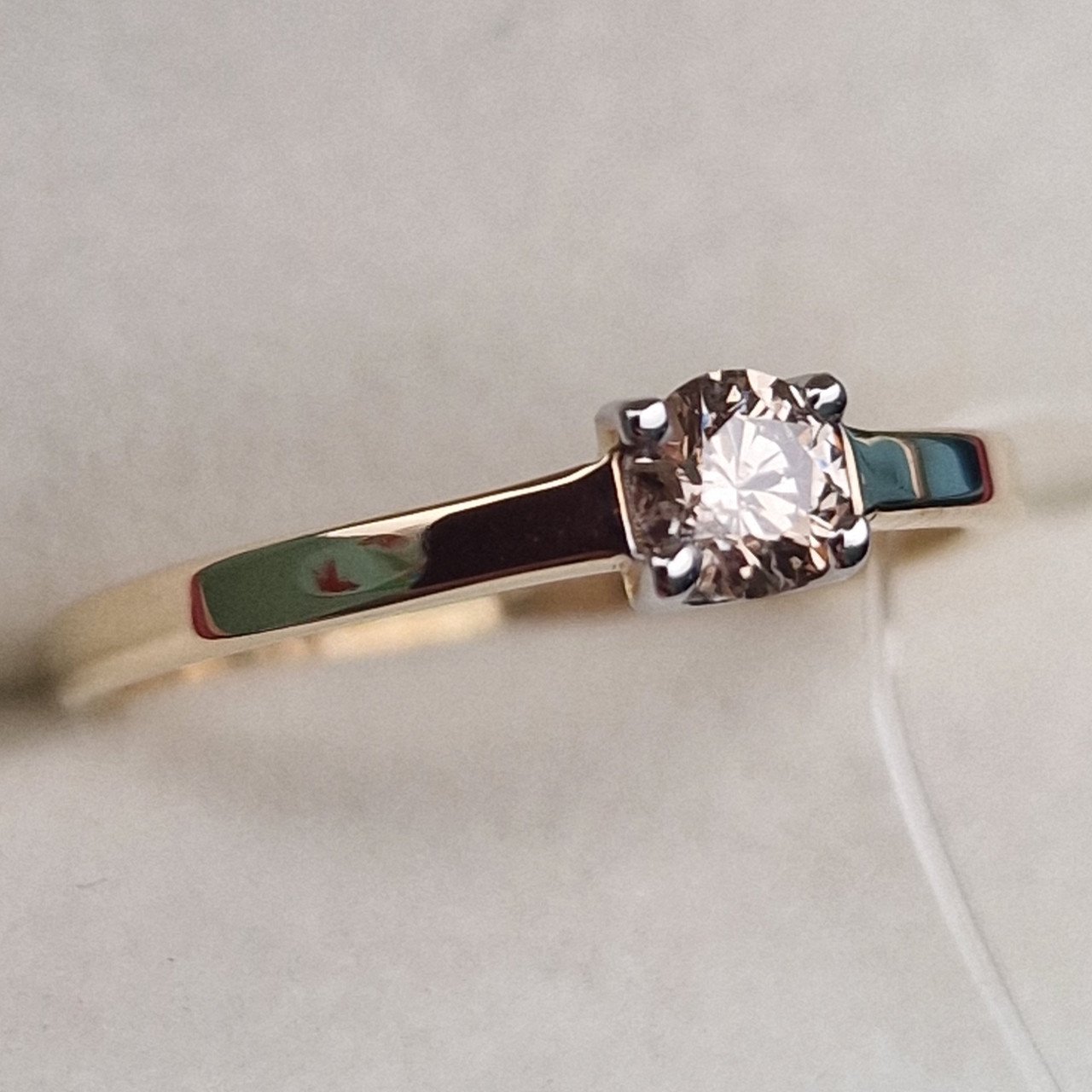 Кольцо Deimantas 100068035 16,5р 1,17гр 0,234ct. купить,NaN