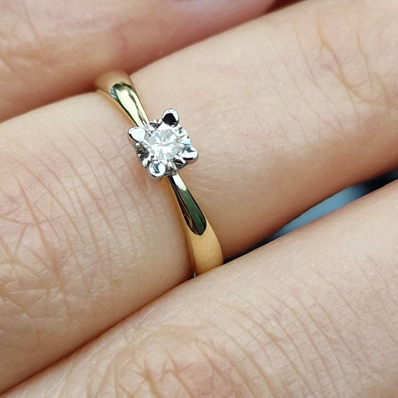 Кольцо Deimantas 100358665 15р 0,86гр 0,185ct. купить,NaN