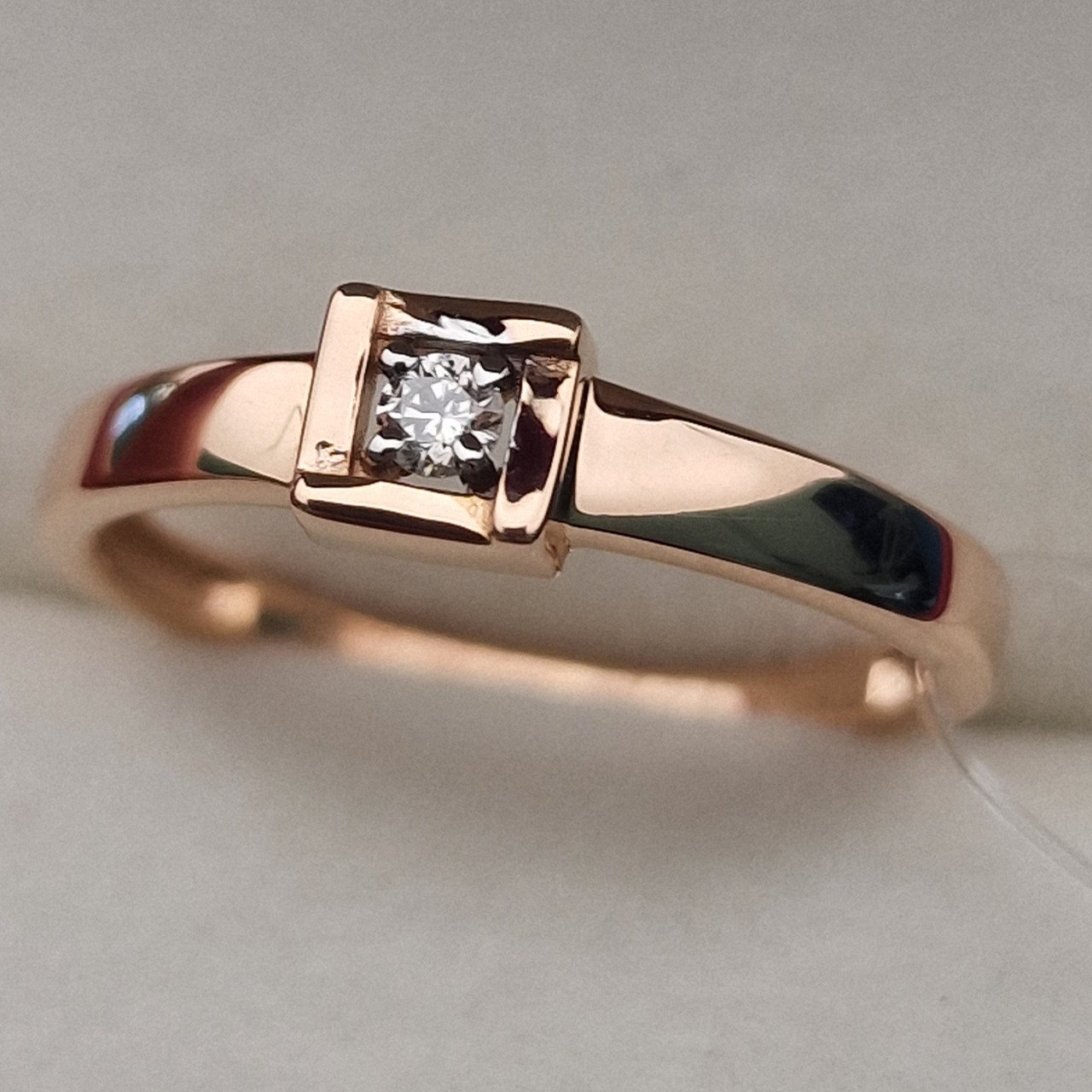 Кольцо Deimantas 100067985 18р 2,05гр 0,06ct. купить,NaN