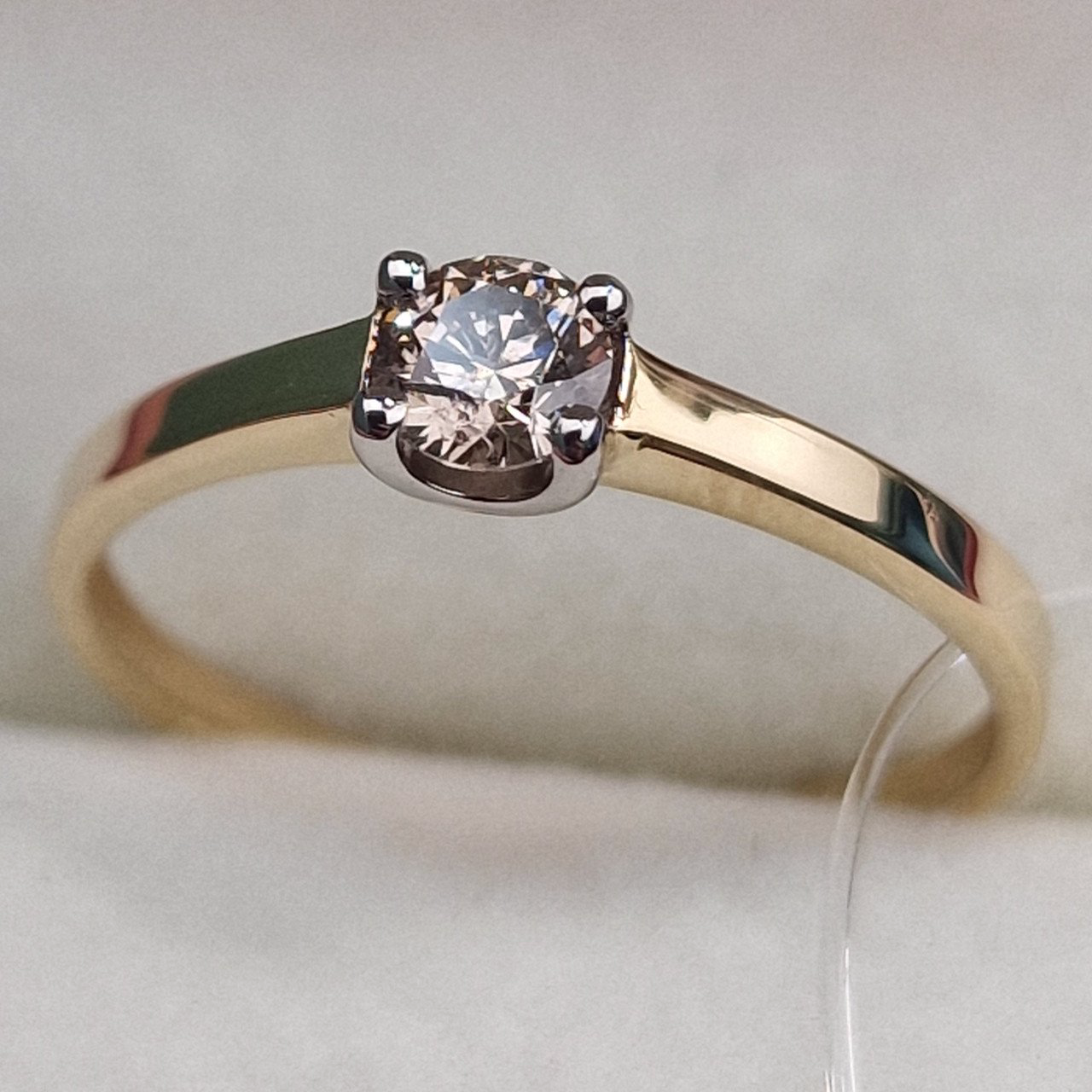 Кольцо Deimantas 100068035 16,5р 1,17гр 0,234ct. купить,NaN
