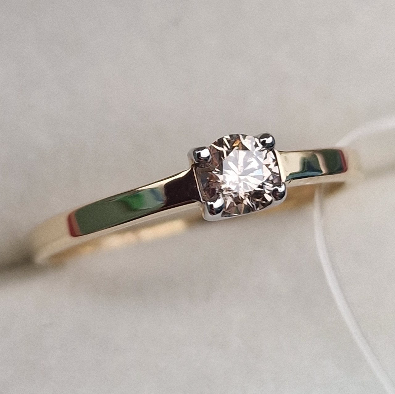 Кольцо Deimantas 100068035 16,5р 1,17гр 0,234ct. купить,NaN