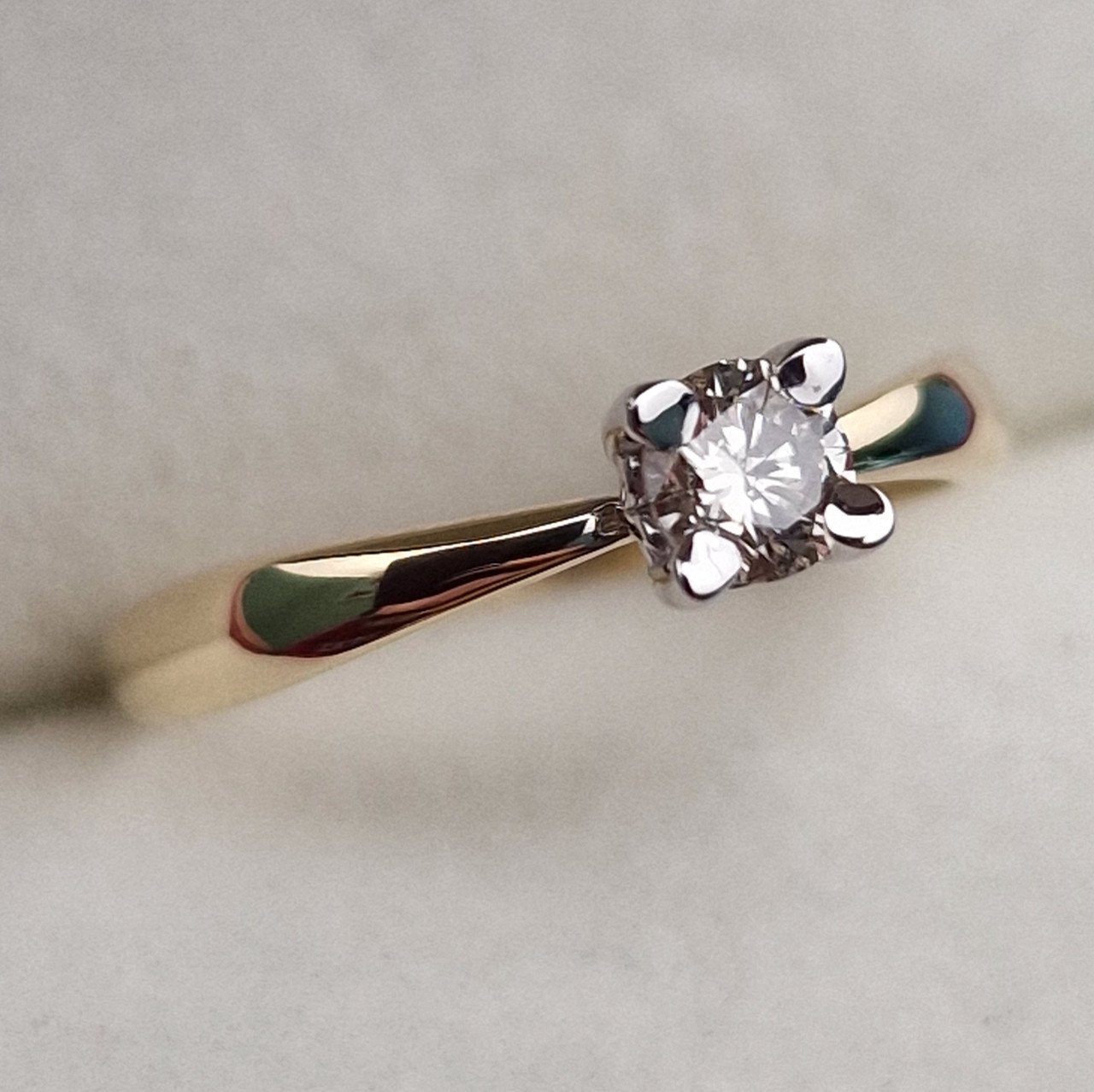 Кольцо Deimantas 100358665 15р 0,86гр 0,185ct. купить,NaN