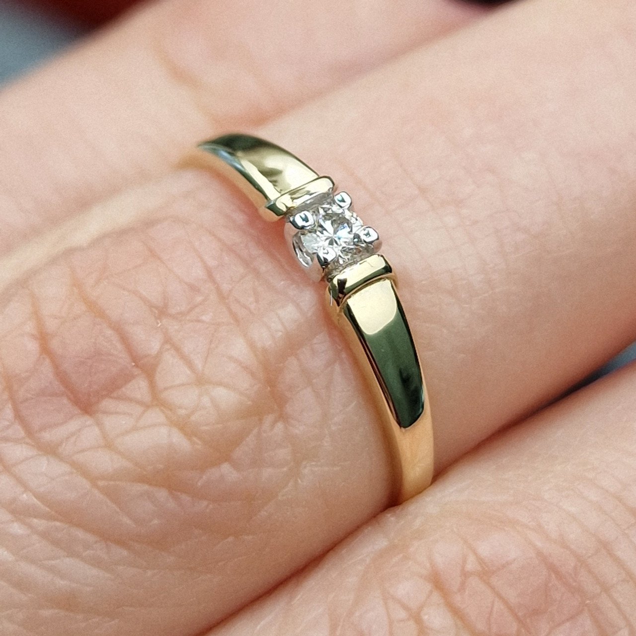 Кольцо Deimantas 100358673 16,5р 0,87гр 0,06ct. купить,NaN
