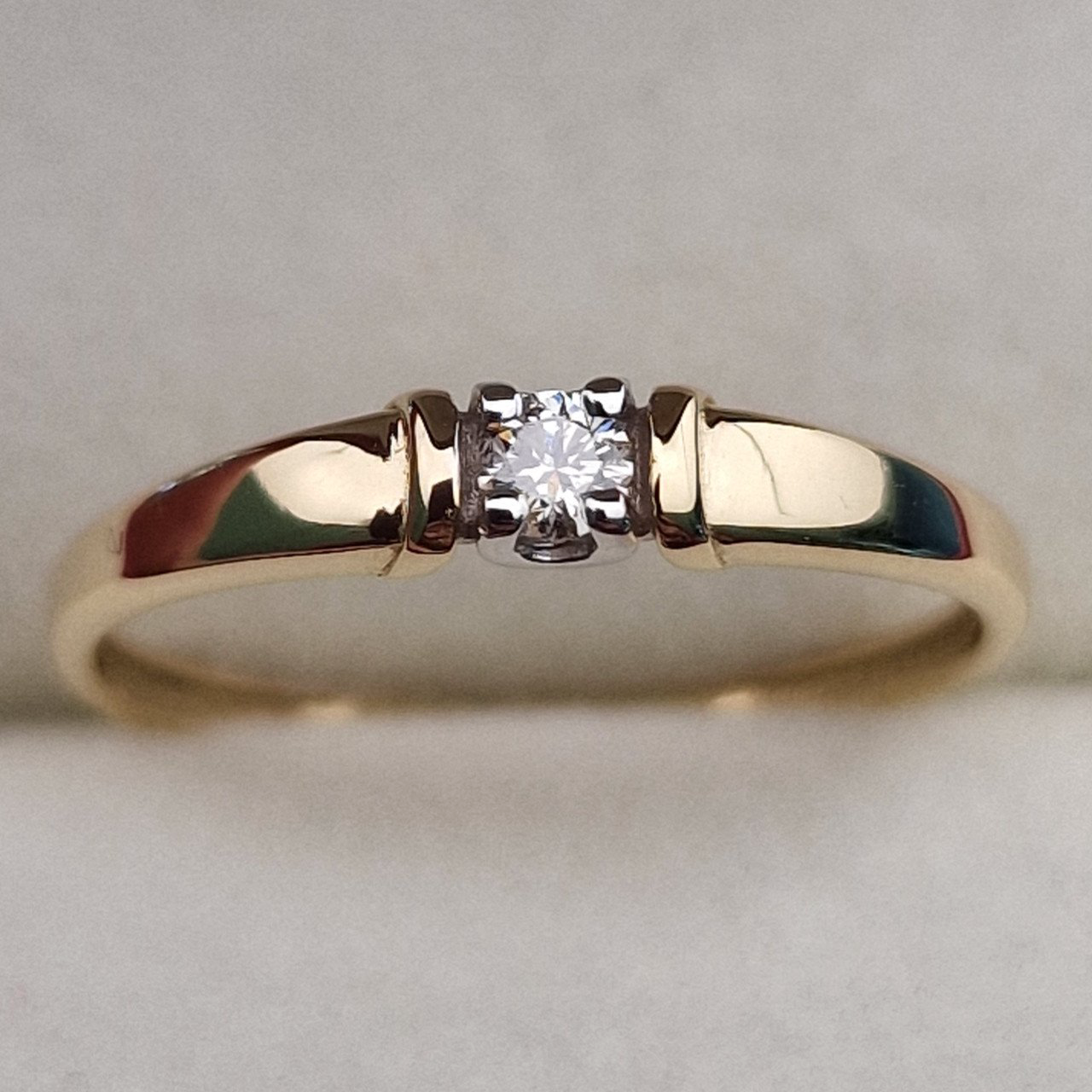 Кольцо Deimantas 100358673 16,5р 0,87гр 0,06ct. купить,NaN