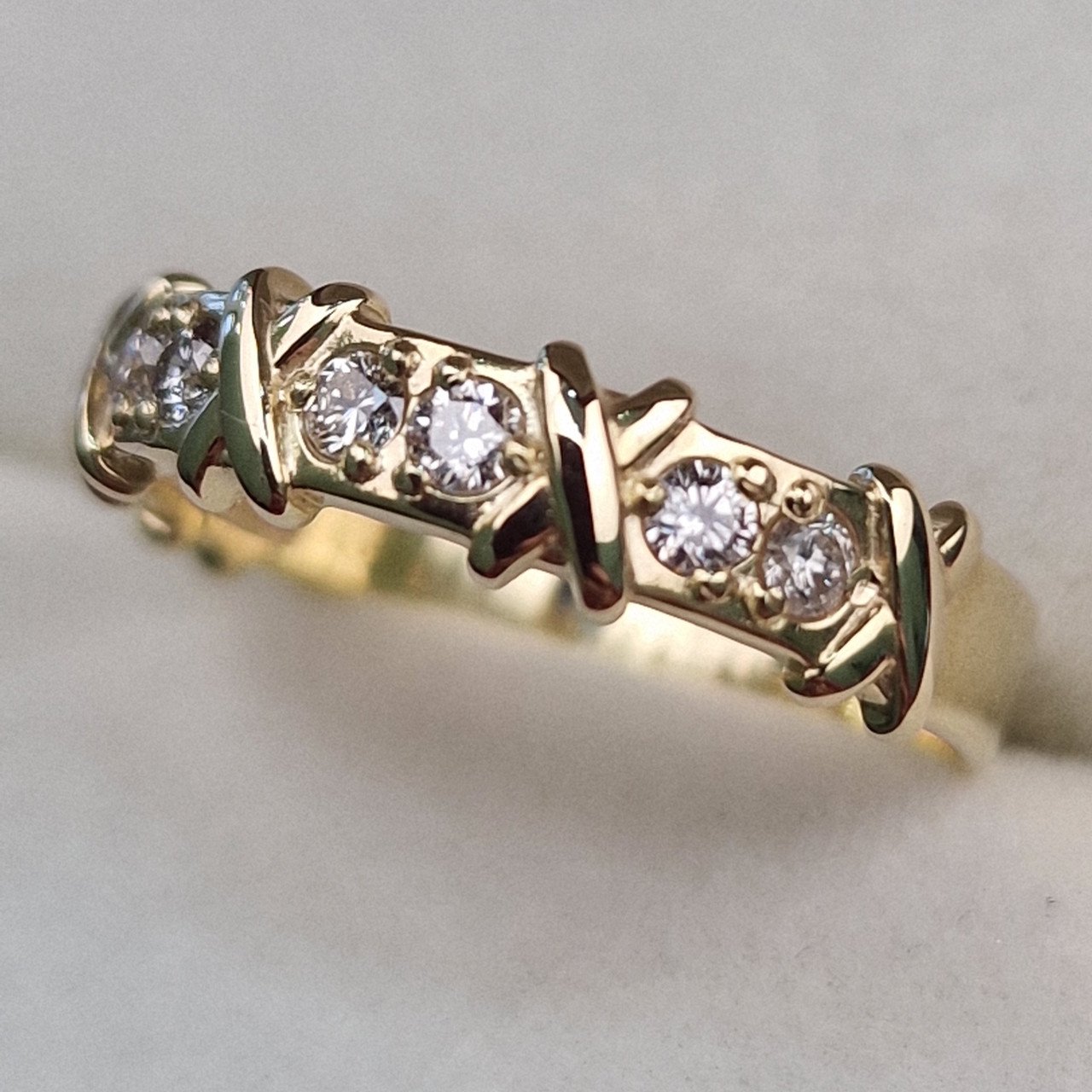 Кольцо Deimantas 100358701 17р 2,32гр 0,26ct. купить,NaN