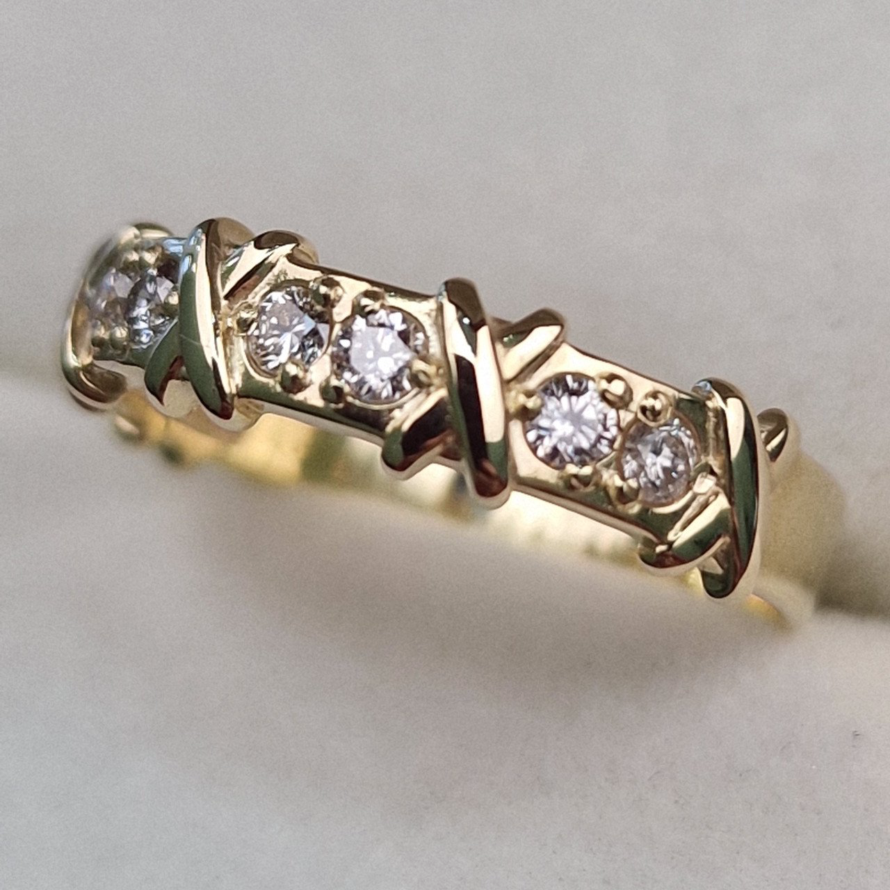 Кольцо Deimantas 100358701 17р 2,32гр 0,26ct. купить,NaN