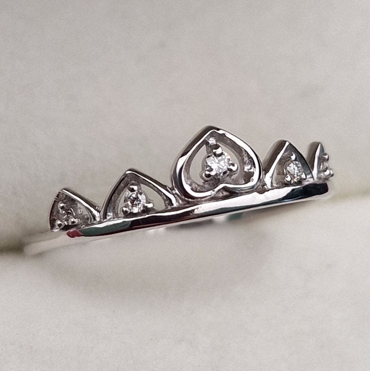 Кольцо Deimantas 100358744 16,5р 0,92гр 0,040ct. купить,NaN