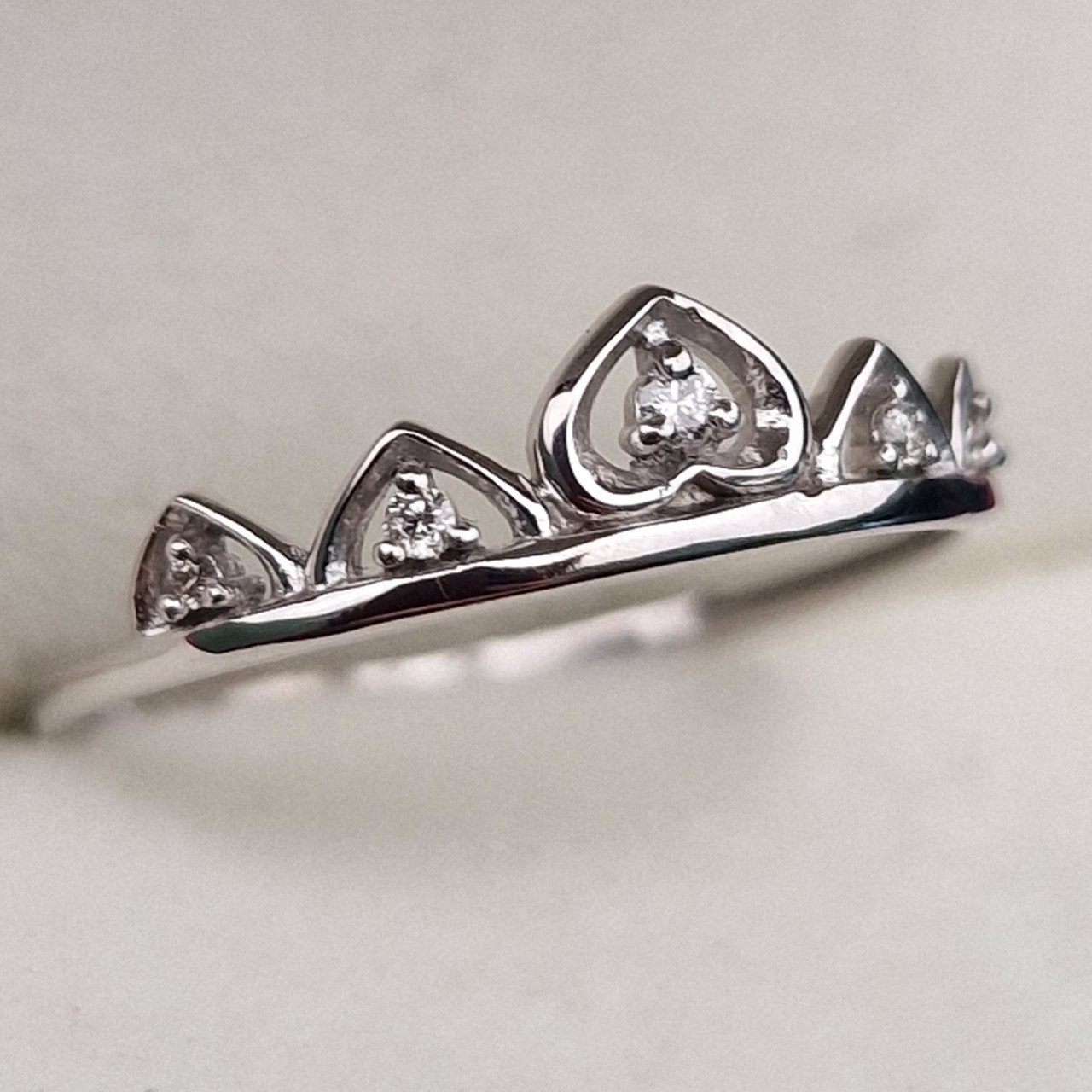 Кольцо Deimantas 100358744 16,5р 0,92гр 0,040ct. купить,NaN