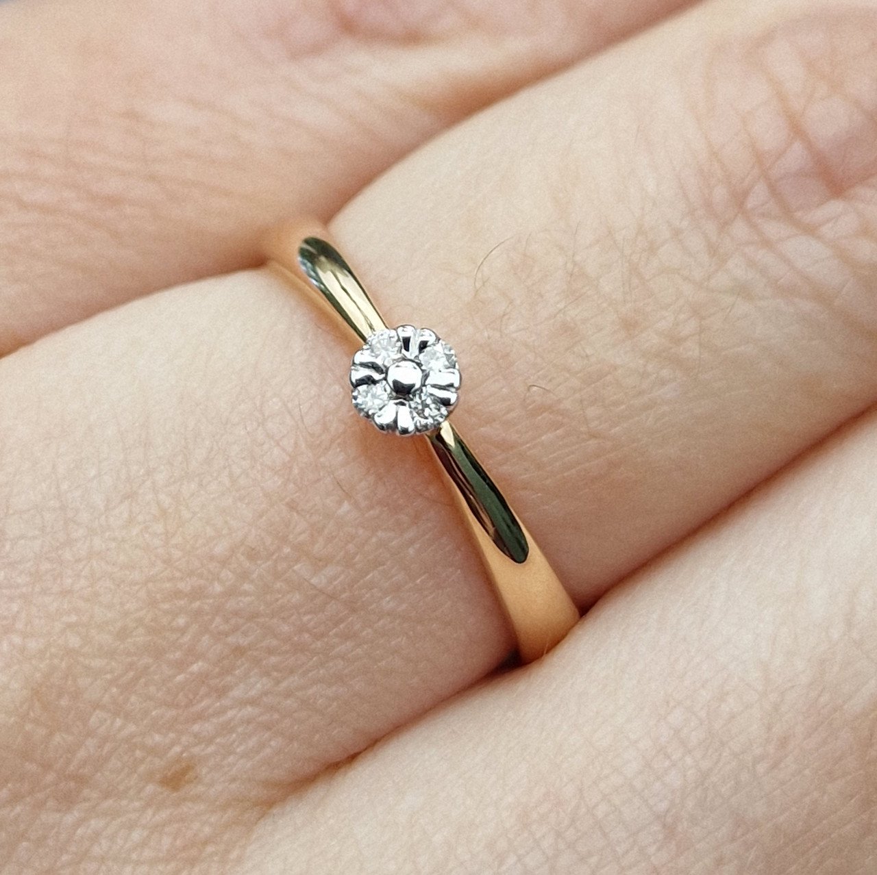 Кольцо Deimantas 100358752 17р 1.81гр 0,051ct. купить,NaN