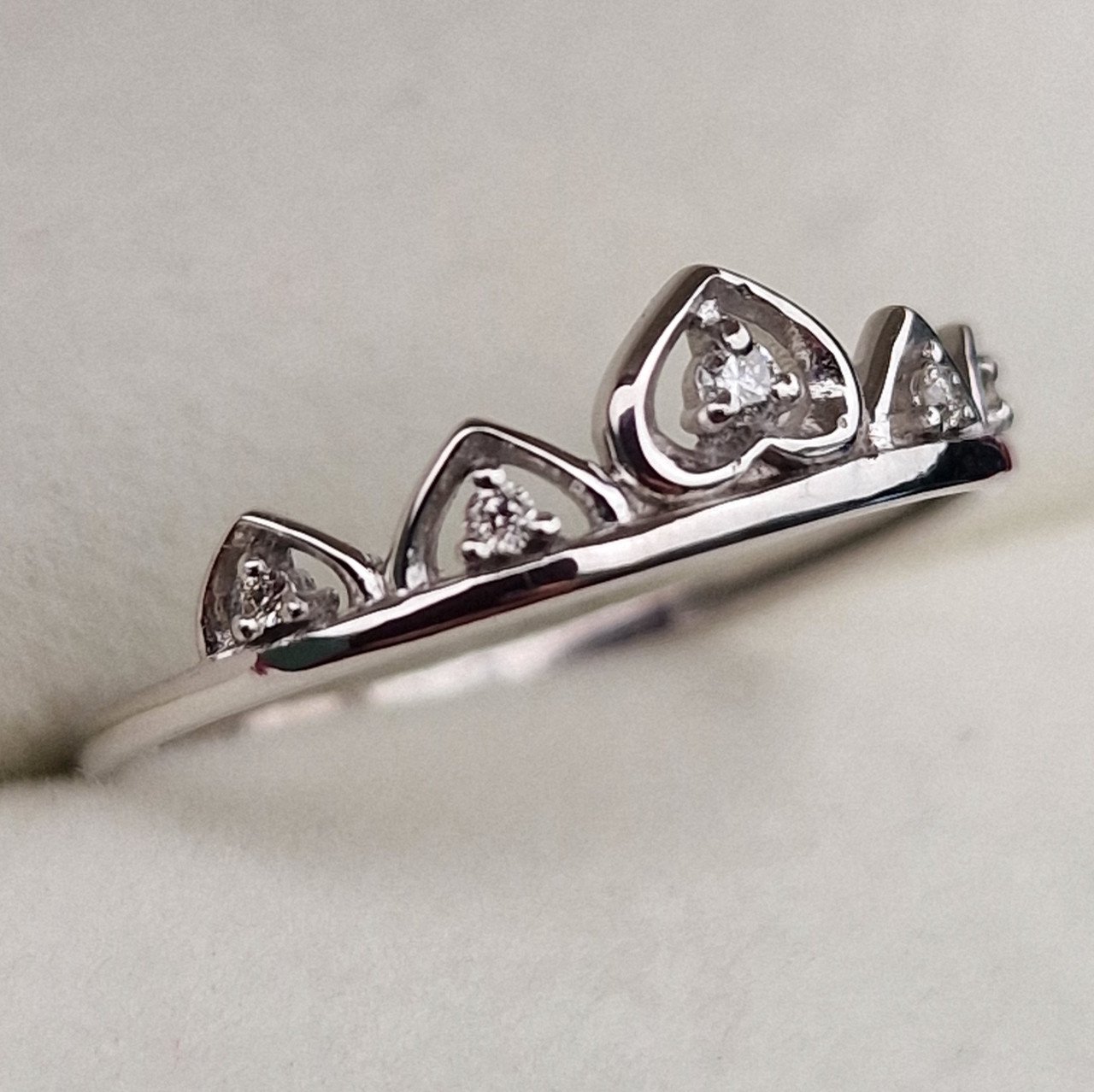 Кольцо Deimantas 100358744 16,5р 0,92гр 0,040ct. купить,NaN