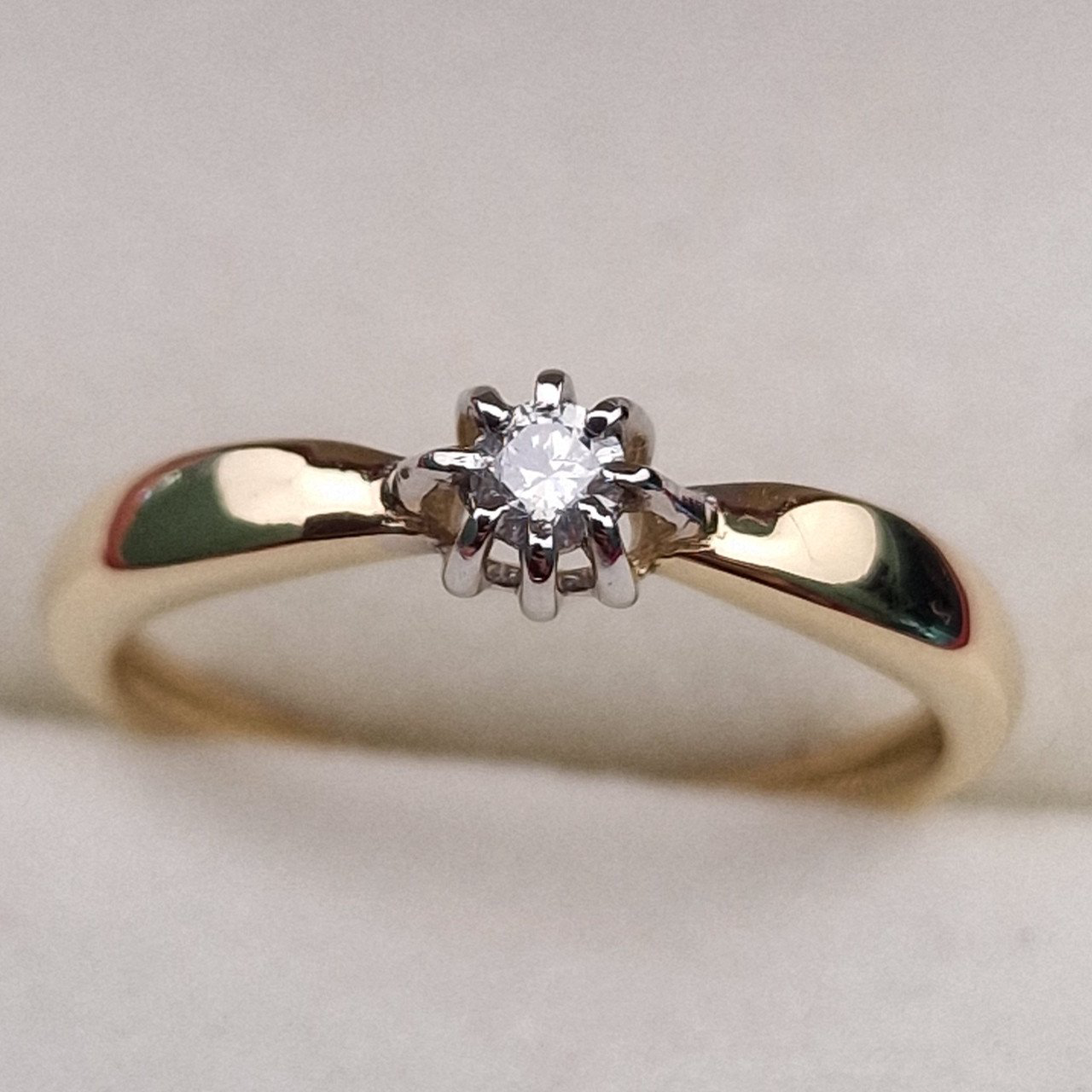 Кольцо Deimantas 100358756 16р 1,42гр 0,076ct. купить,NaN