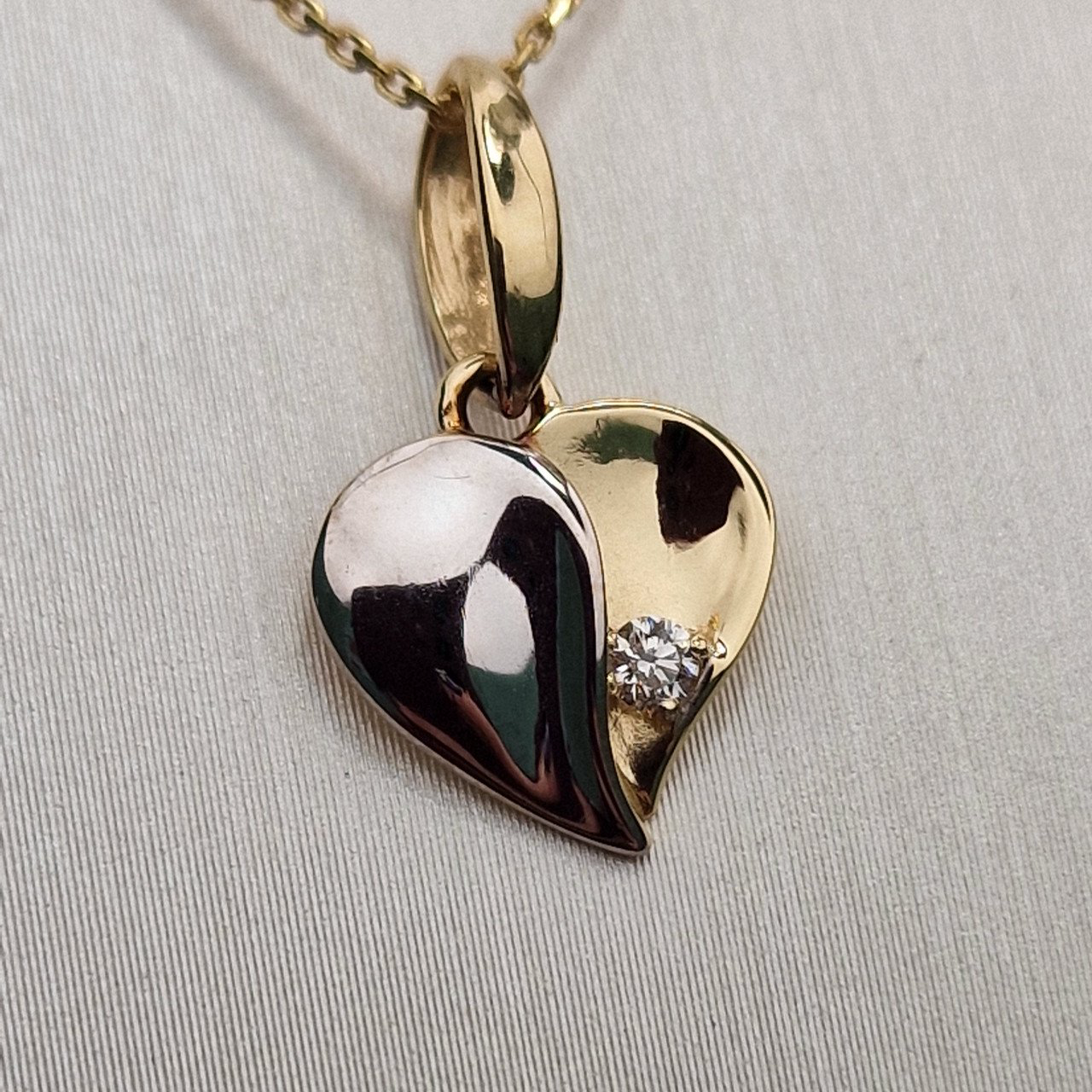 Кулон Deimantas 100358769 0,7гр 0,033ct. купить,NaN