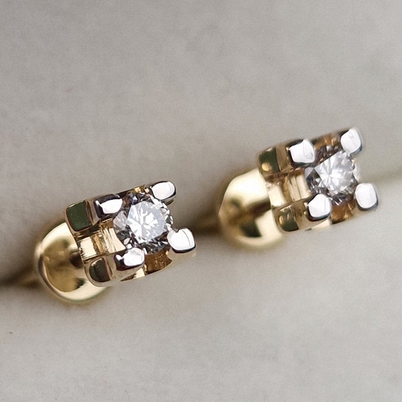 Серьги Deimantas 100358926 2гр 0,0232ct. купить,NaN